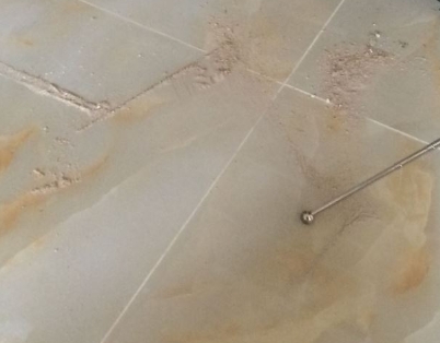 怀化瓷砖空鼓维修公司分享粘合剂选择不当在瓷砖铺贴过程中可能导致以下问题